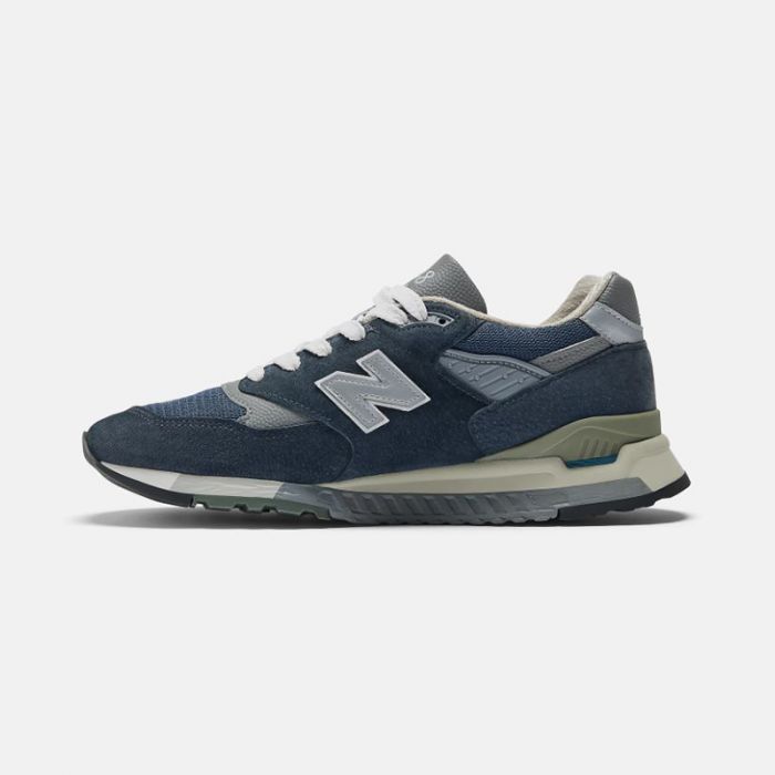 998